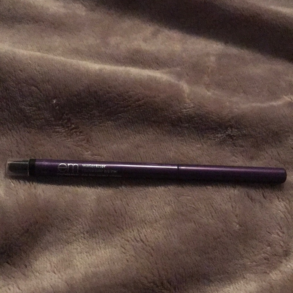 Em Michelle Phan Waterliner Royal Amethyst